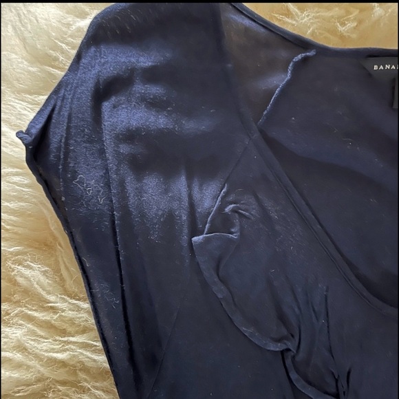 Banana Republic Ruffled Navy Blue Career Sleeveless Tee Top - Picture 4 of 8